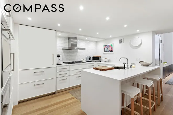 421 Hudson Street #221, New York, NY 10014