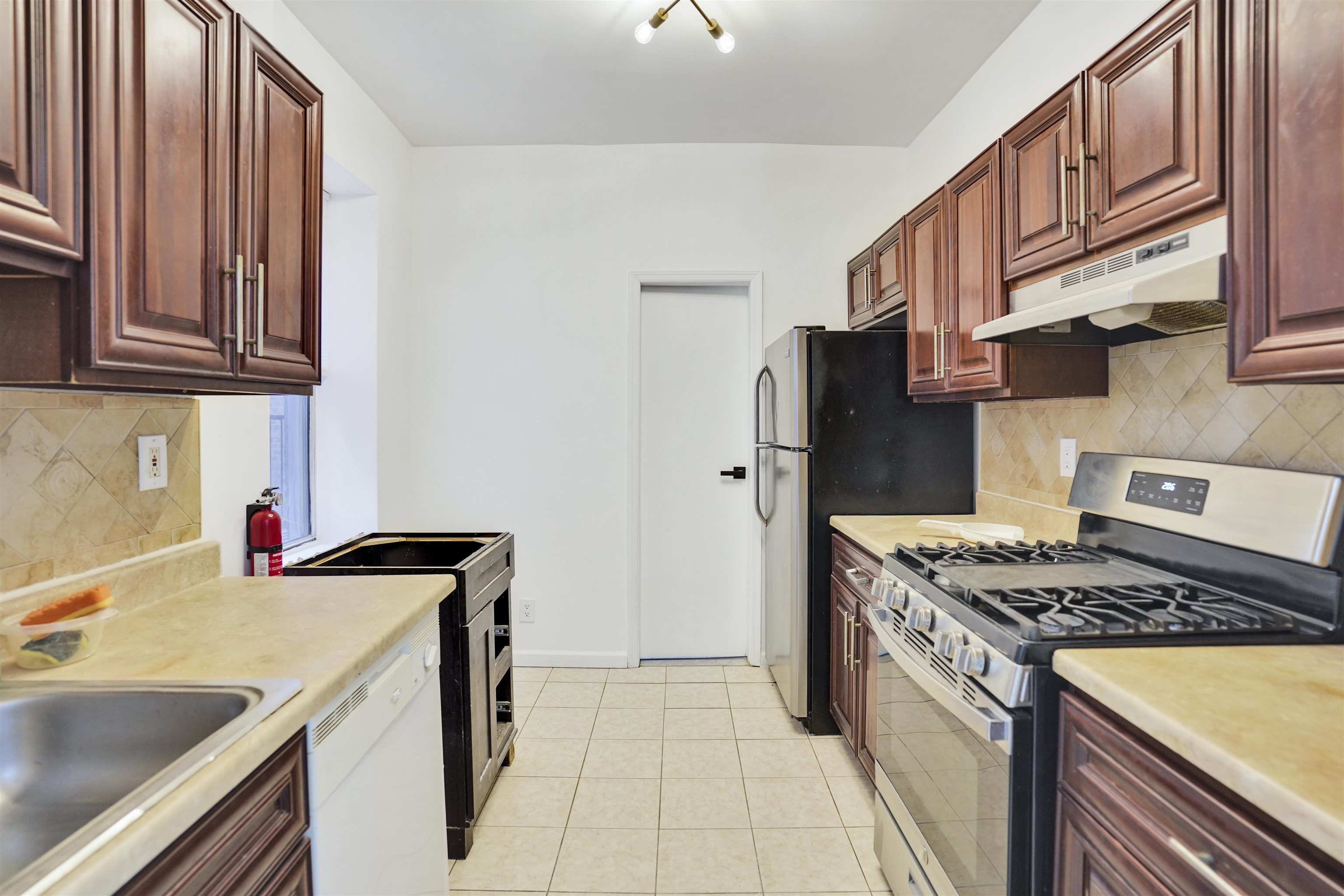 101 73rd Street, North Bergen Township, North Bergen, NJ 07047 - Property photo 4 of 9
