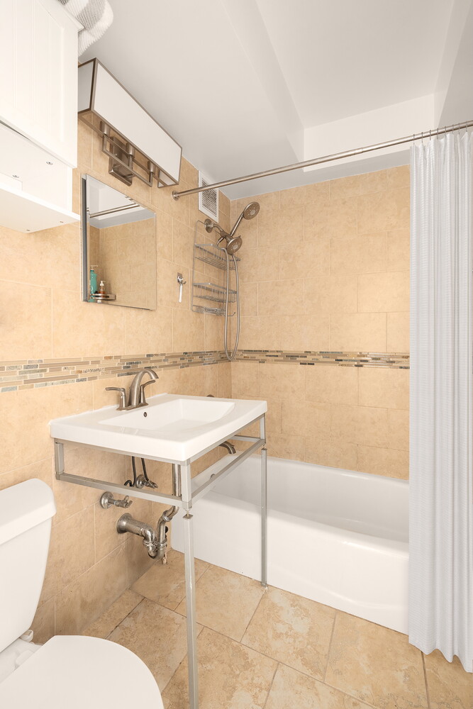 235 ADAMS Street #2G, Downtown Brooklyn, Brooklyn, NY 11201 - Property photo 5 of 9