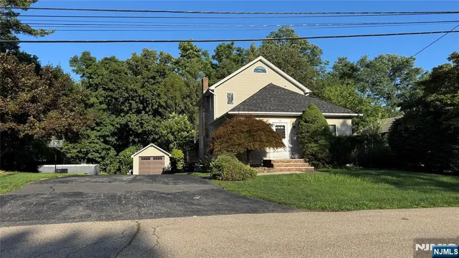 20 Center, Butler Borough, NJ 07405