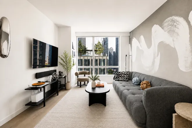 1 CITY Point #16D, Brooklyn, NY 11201