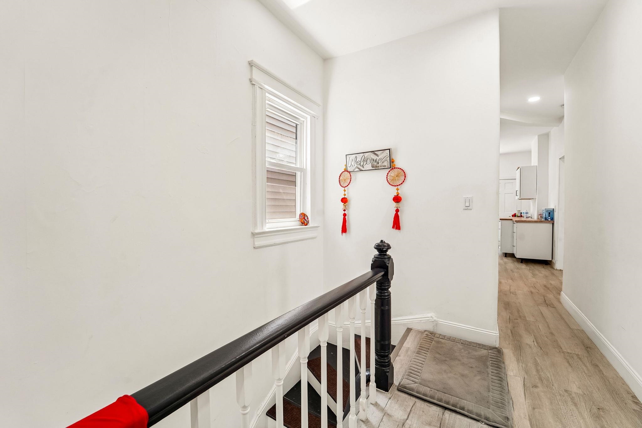 137 MANHATTAN Avenue, Jersey City, JC Heights, NJ 07307 - Property photo 5 of 40