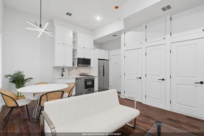 104 GLENWOOD Avenue, JC, Journal Square, NJ 07306