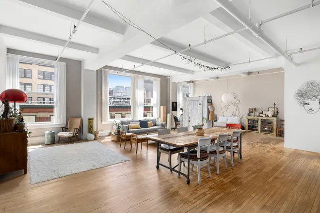 222 PARK Avenue #9D, New York, NY 10003