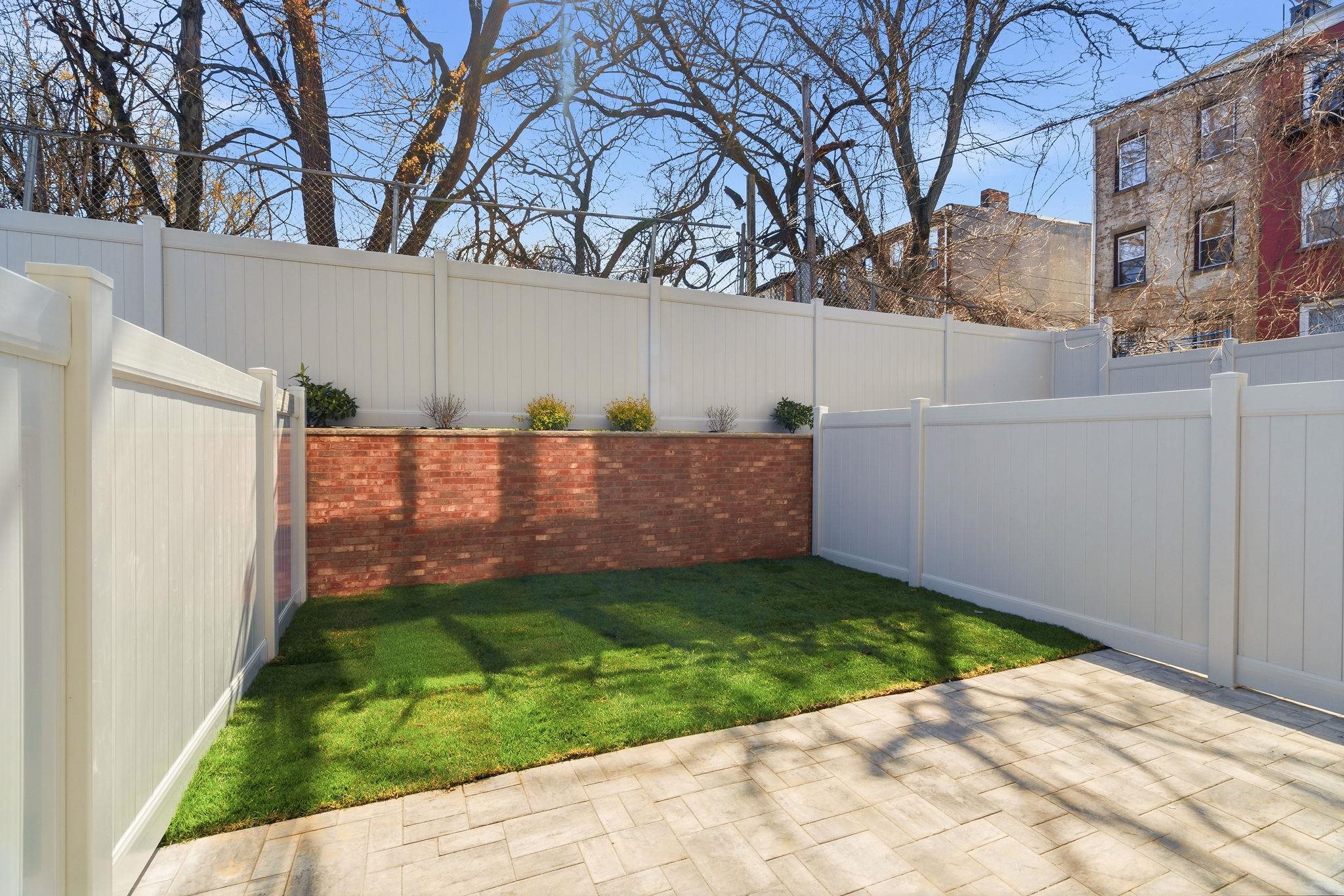 31 CLINTON Avenue, Jersey City, JC Bergen Lafayette, NJ 07304 - Property photo 4 of 50