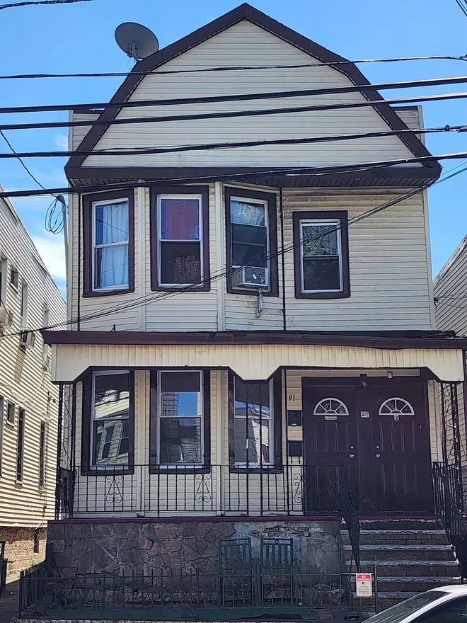 91 WOODLAWN Avenue, JC, Greenville, NJ 07305