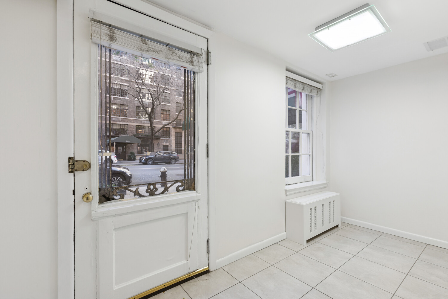 340 East 72nd Street #1N, Lenox Hill, Manhattan, NY 10021 - Property photo 2 of 19
