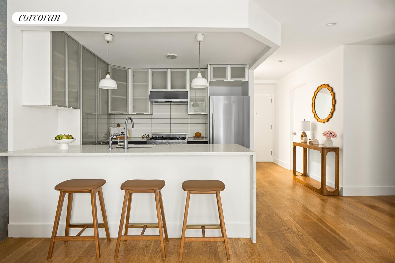 143 MESEROLE Street #2B, Williamsburg, Brooklyn, NY 11206 - Property photo 3 of 13