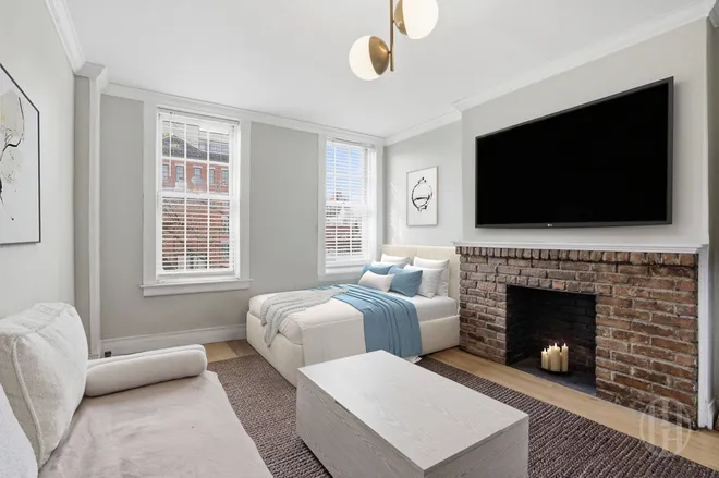 354 West 12th Street #4D, New York, NY 10014