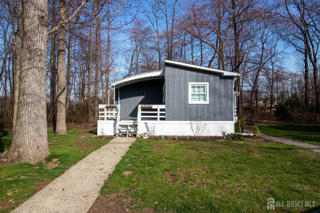 21 Keats Road, Deer Brook Village, NJ 08902