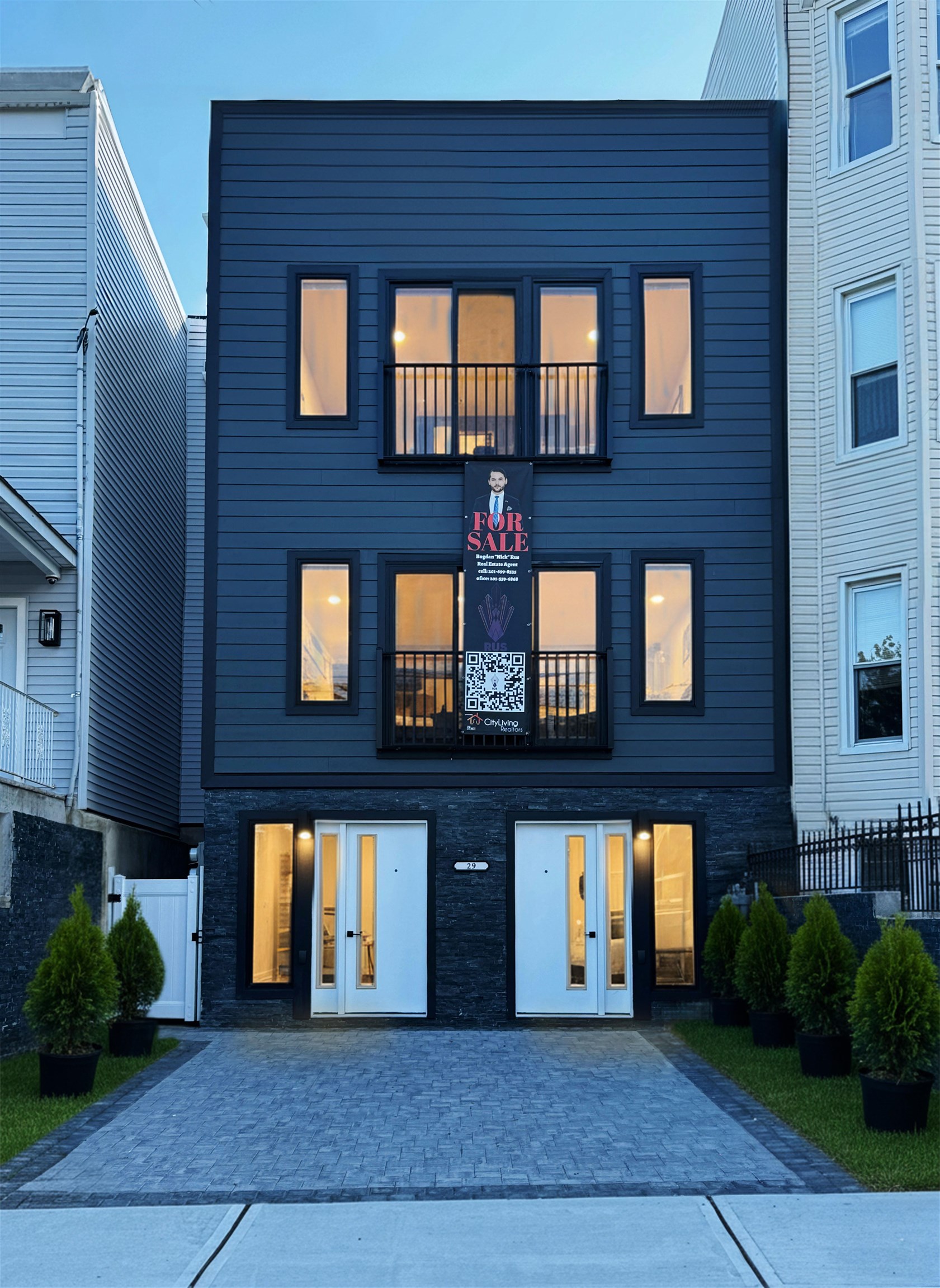 29 CARLTON Avenue, Jersey City, JC Heights, NJ 07307 - Property photo 2 of 33