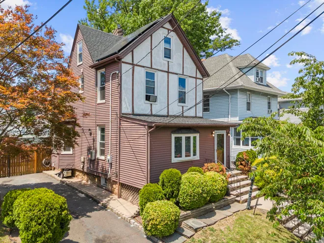 633 CHESTNUT Street, Kearny, NJ 07032