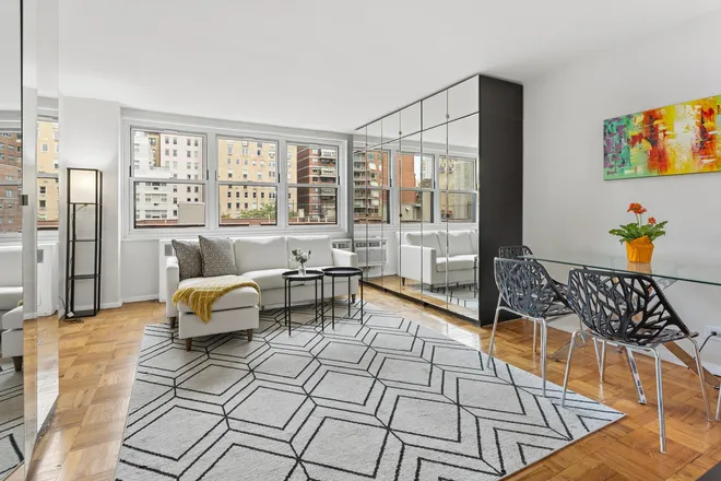 315 East 70th Street #8B, New York, NY 10021