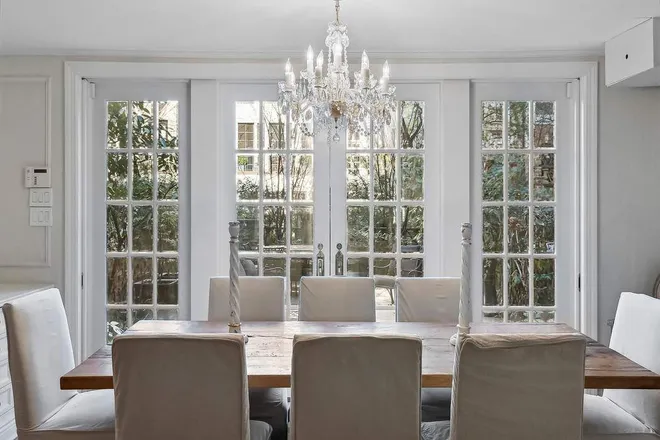 239 East 48th Street, New York, NY 10017