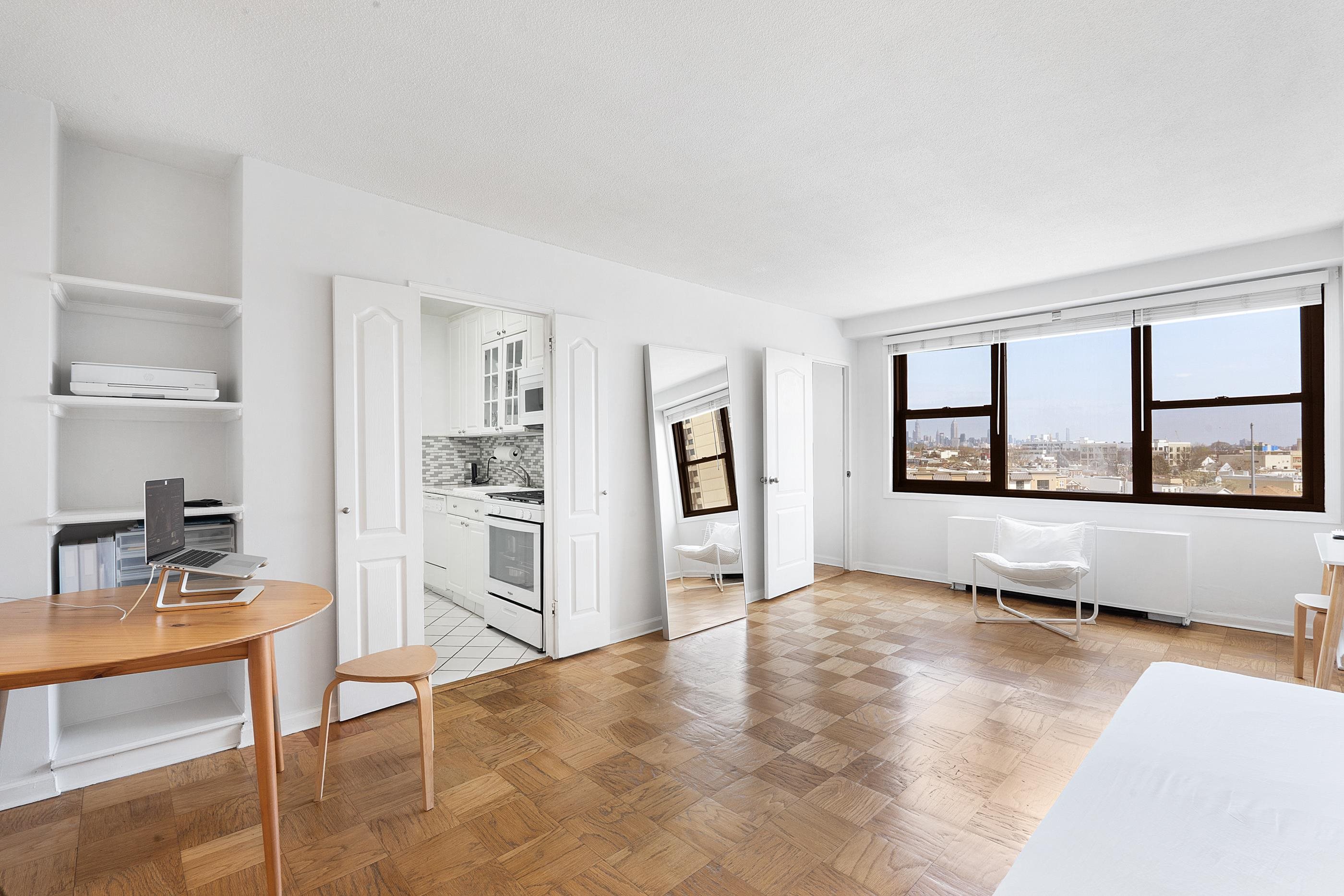 201 Street PAULS Avenue, Jersey City, JC Journal Square, NJ 07306 - Property photo 3 of 25