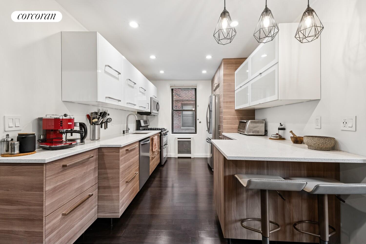 9511 SHORE Road #107, Fort Hamilton, Brooklyn, NY 11209 - Property photo 3 of 19