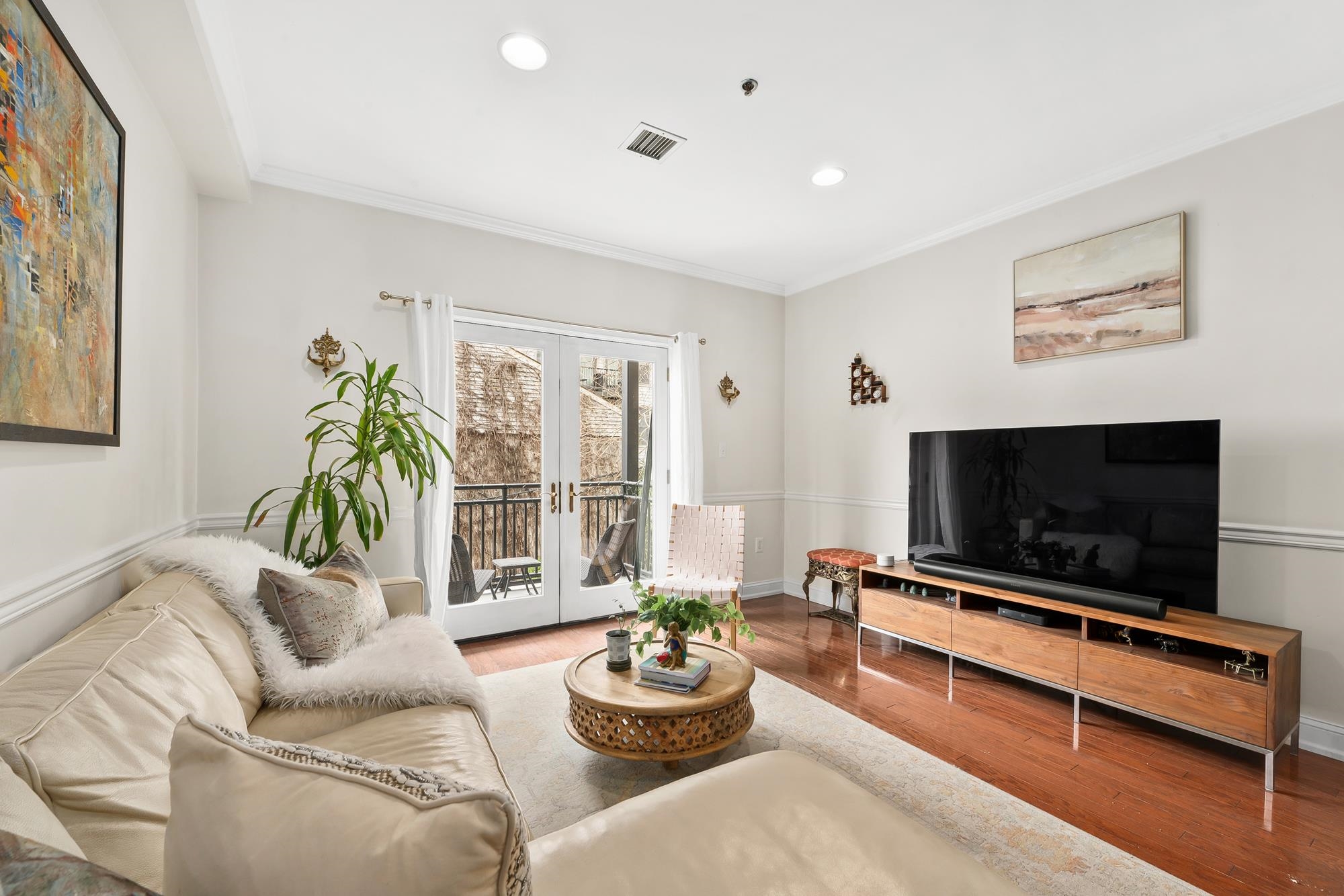 87 JACKSON Street, Hoboken City, Hoboken, NJ 07030 - Property photo 3 of 27