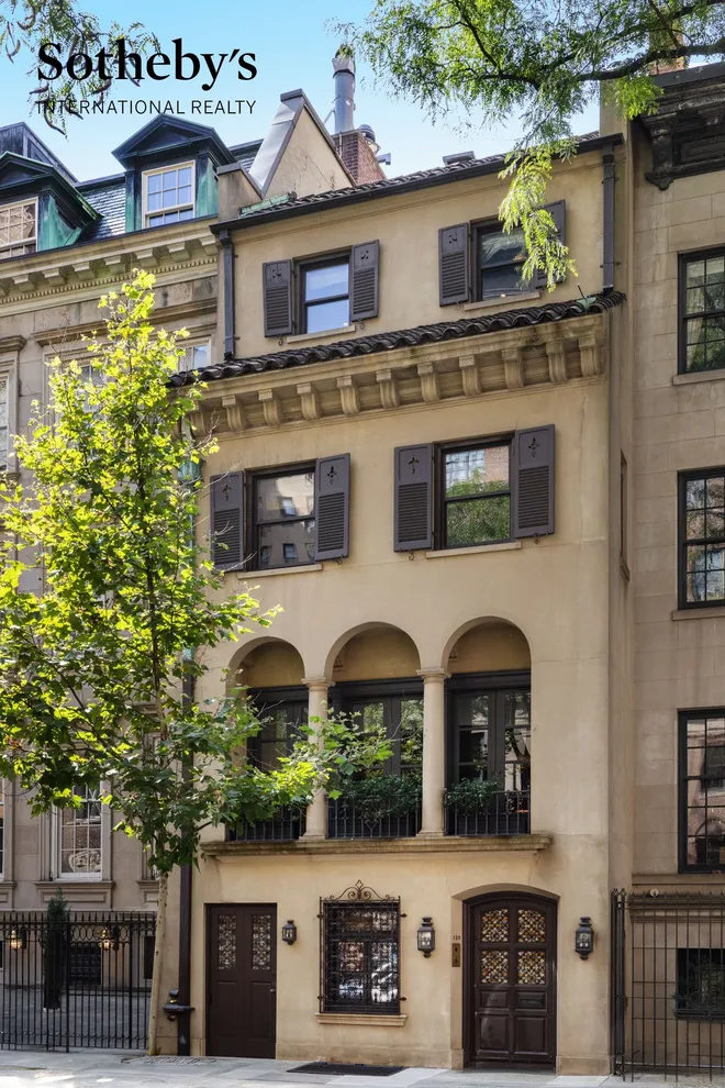 126 East 74th Street, New York, NY 10021