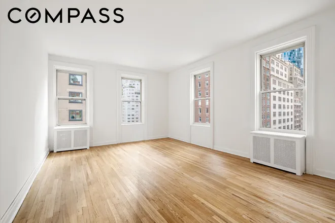 57 West 58th Street #8C, New York, NY 10019