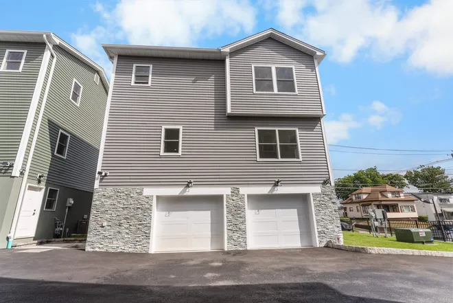 382 5th Avenue, Paterson, NJ 07514