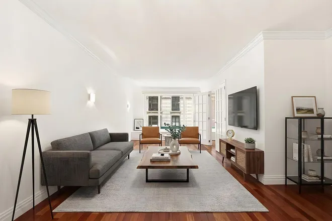 200 CENTRAL Park #4M, New York, NY 10019