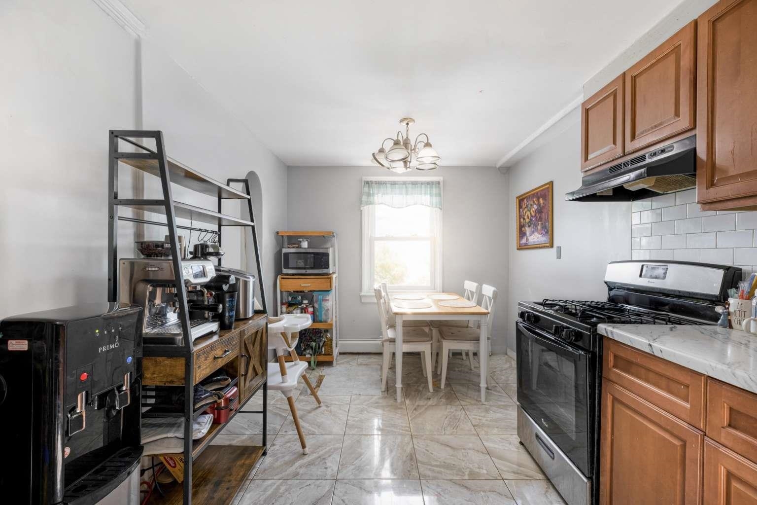 70 WARNER Avenue, Jersey City, JC Greenville, NJ 07305 - Property photo 5 of 27