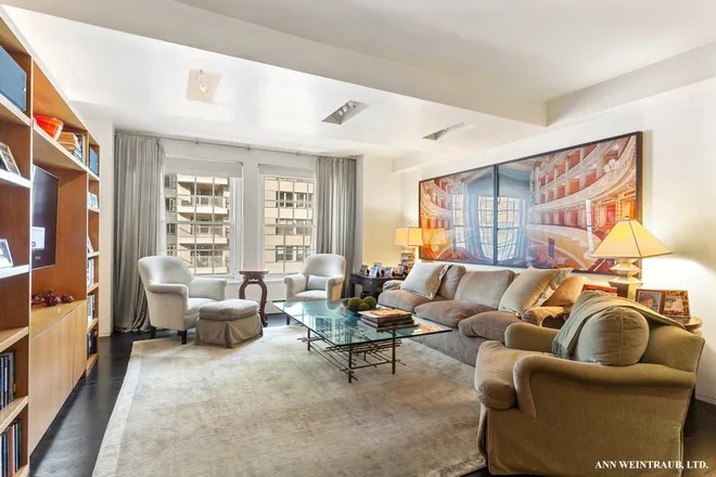 1 5th Avenue #5F, New York, NY 10003