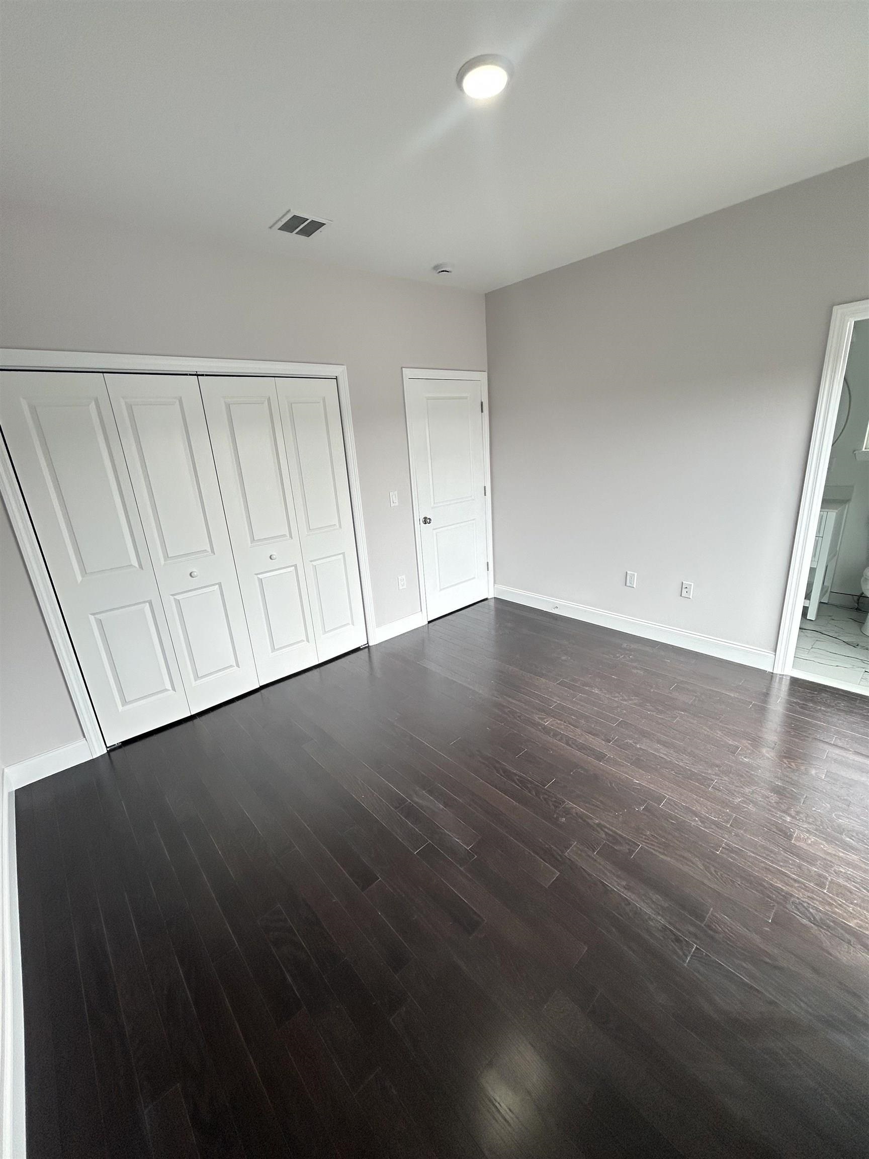 47 COTTAGE Street, Bayonne City, Bayonne, NJ 07002 - Property photo 4 of 28