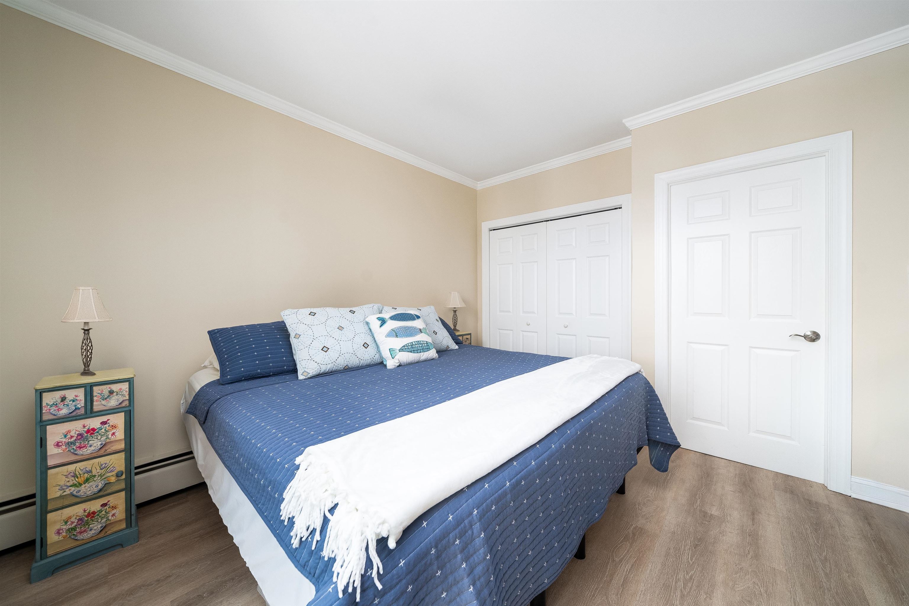 201 SHEARWATER Court WEST, Jersey City, JC Greenville, NJ 07305 - Property photo 3 of 38