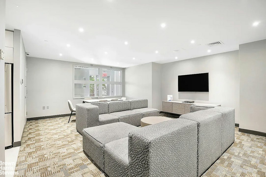 100 JAY Street #14E, DUMBO, Brooklyn, NY 11201 - Property photo 4 of 12
