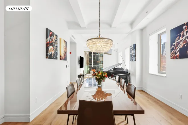 305 East 61st Street #602, New York, NY 10065