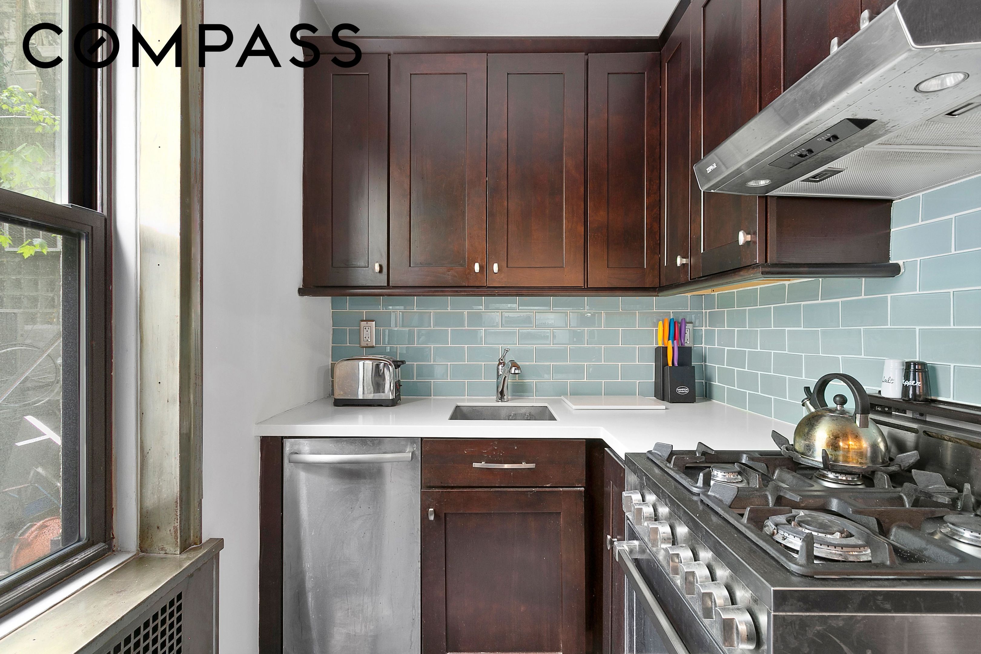 166 West 22nd Street #1F, Chelsea, Manhattan, NY 10011 - Property photo 5 of 6