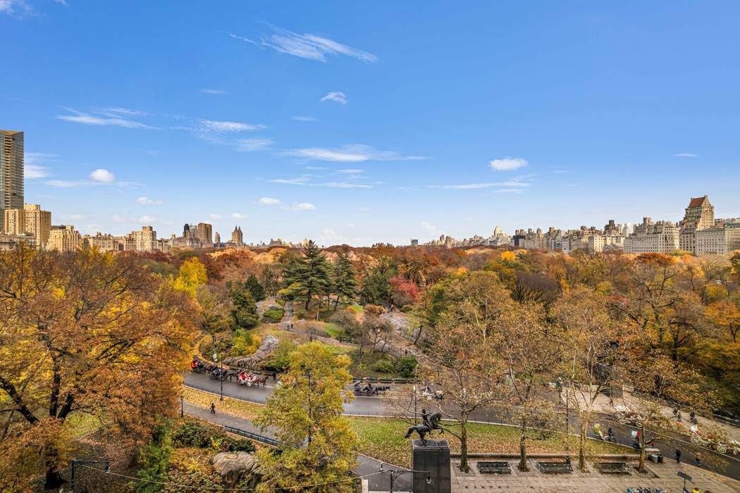 110 Central Park #9B, Central Park South, Manhattan, NY 10019 - Property photo 2 of 19