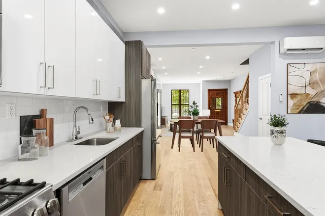 307 West 136th Street, New York, NY 10030