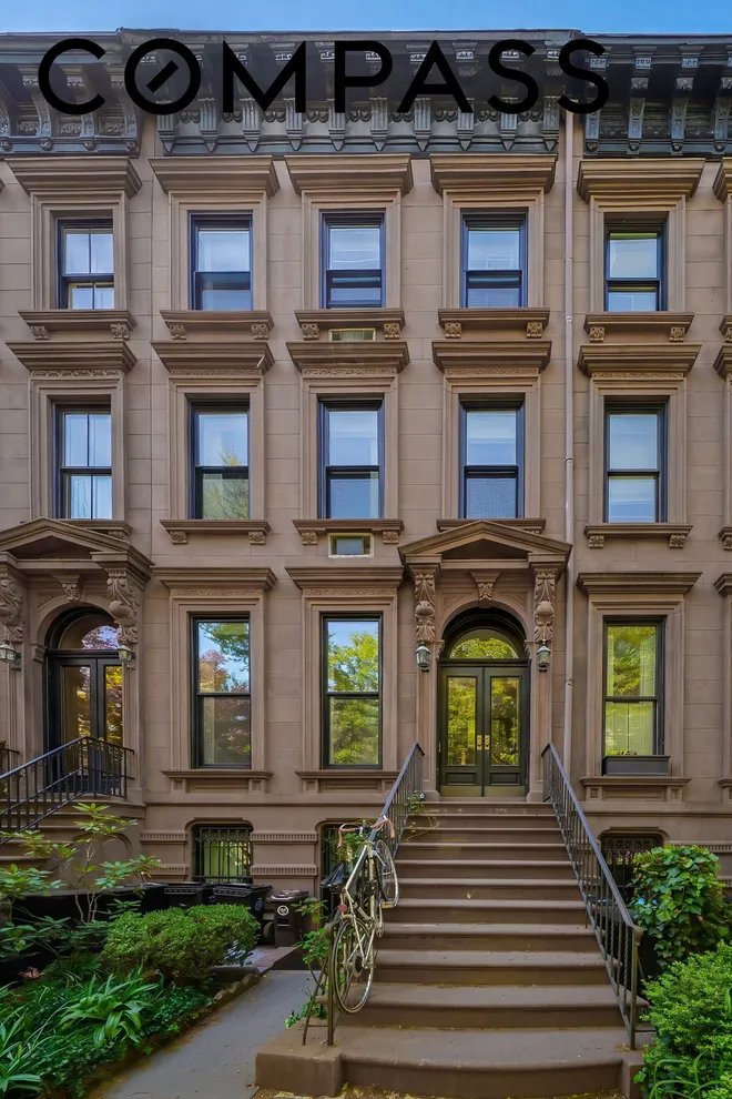 304 Clinton Avenue, Brooklyn, NY 11205
