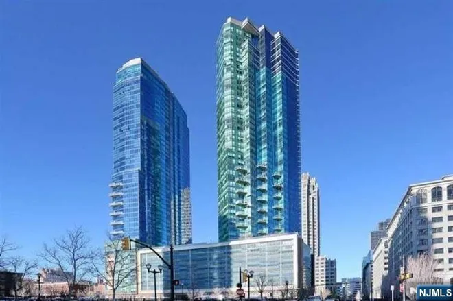 77 Hudson #2002, Jersey City, NJ 07302