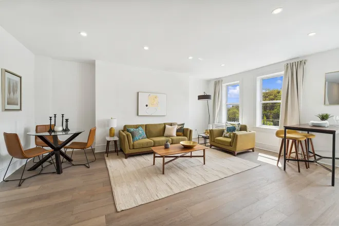 148-09 NORTHERN Boulevard #2J, Flushing, NY 11354