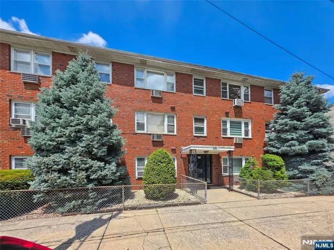 475 Elm #3A, Kearny, NJ 07032