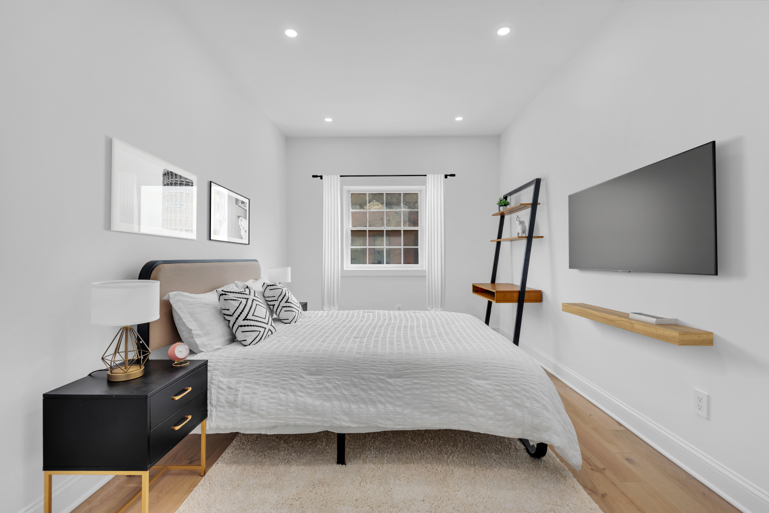 41-13 39th Place #3, Sunnyside, Queens, NY 11104 - Property photo 3 of 6