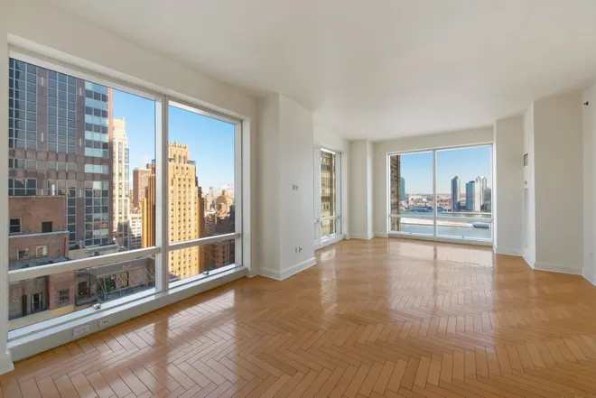 845 United Nations Plaza #15A, New York, NY 10017