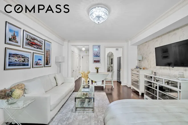 310 East 49th Street #1E, New York, NY 10017