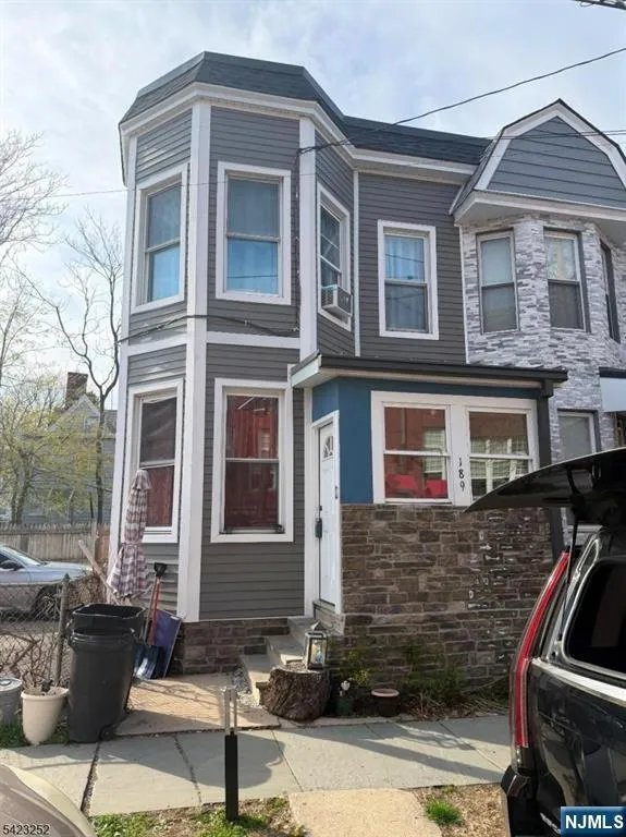 189 Duane, Orange, NJ 07050