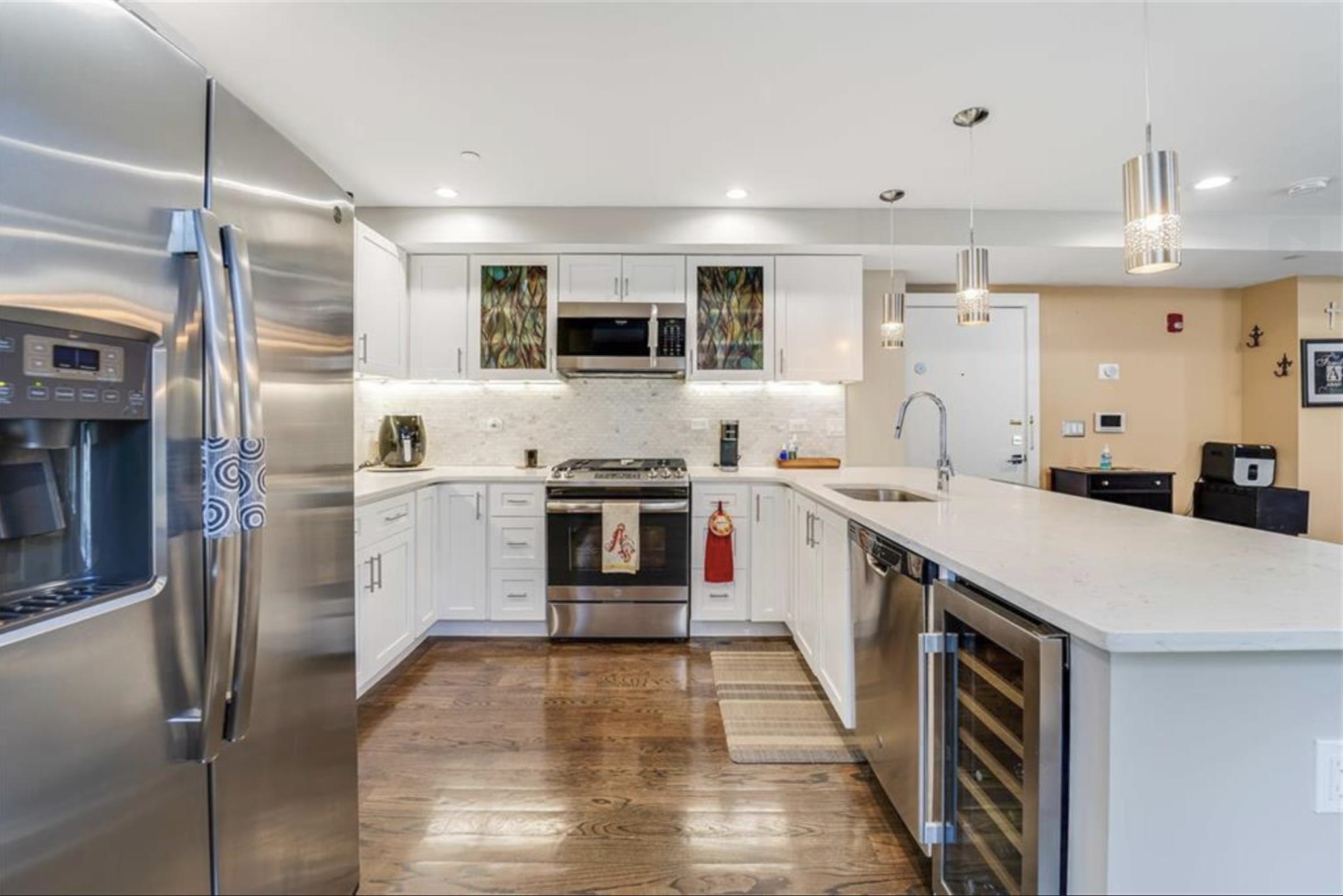 126 DELAWARE Avenue, Jersey City, JC Journal Square, NJ 07306 - Property photo 4 of 26