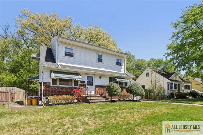 61 Wickom Avenue, Hamilon, NJ 08690