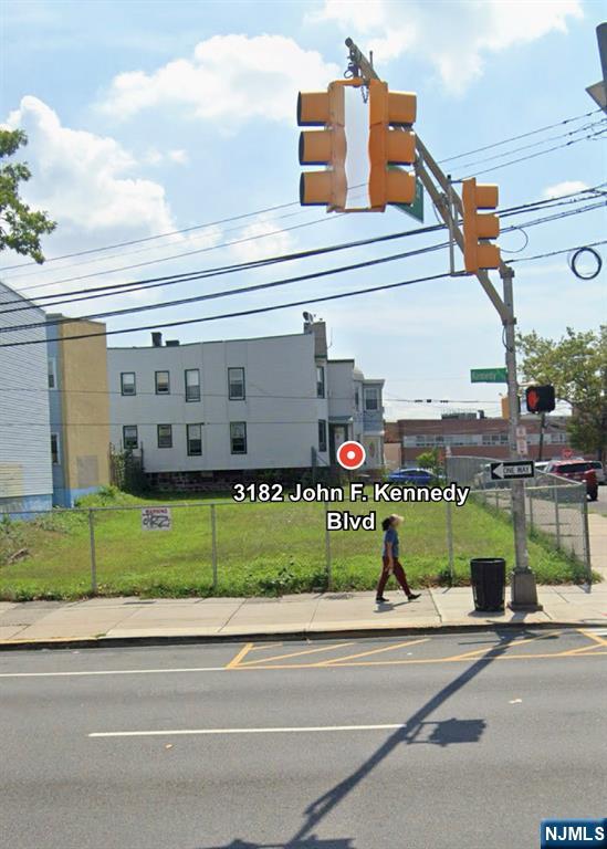 3182 John F Kennedy, Jersey City, Jersey City, NJ 07306 - Property photo 4 of 4