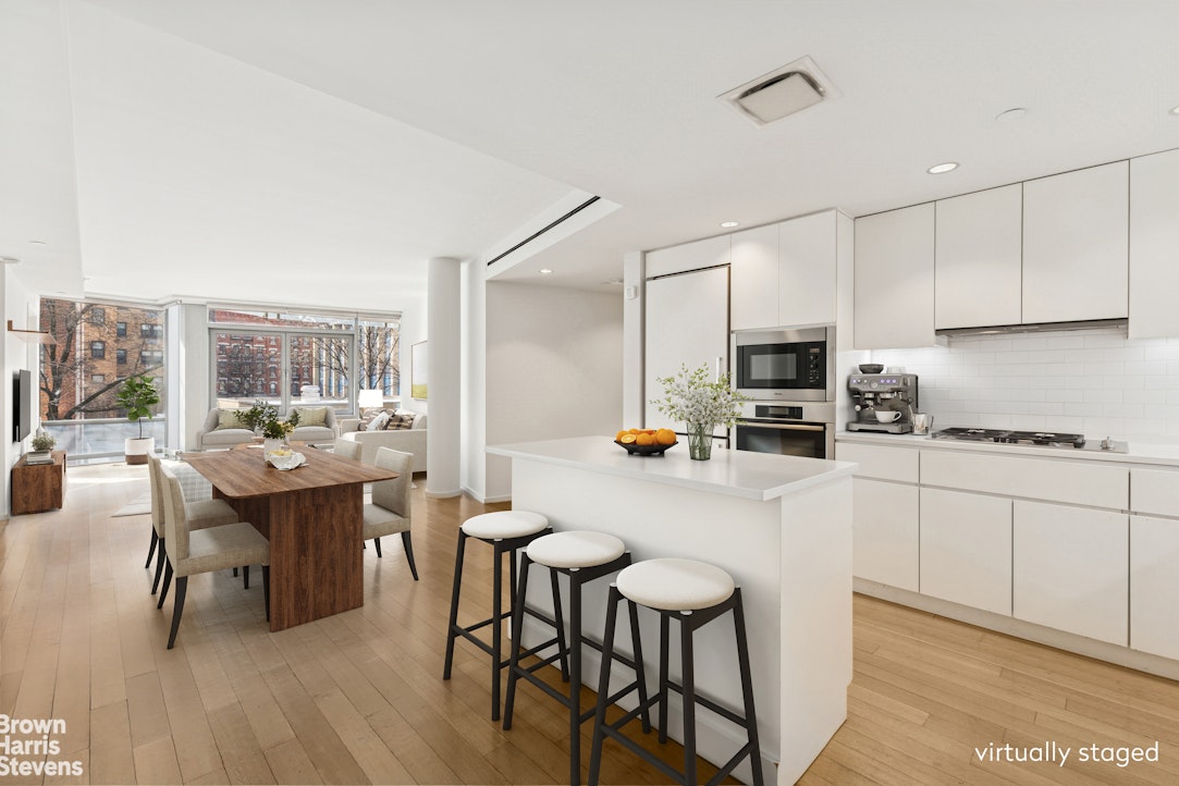 425 West 53rd Street #205, Hell's Kitchen, Manhattan, NY 10019 - Main property photo
