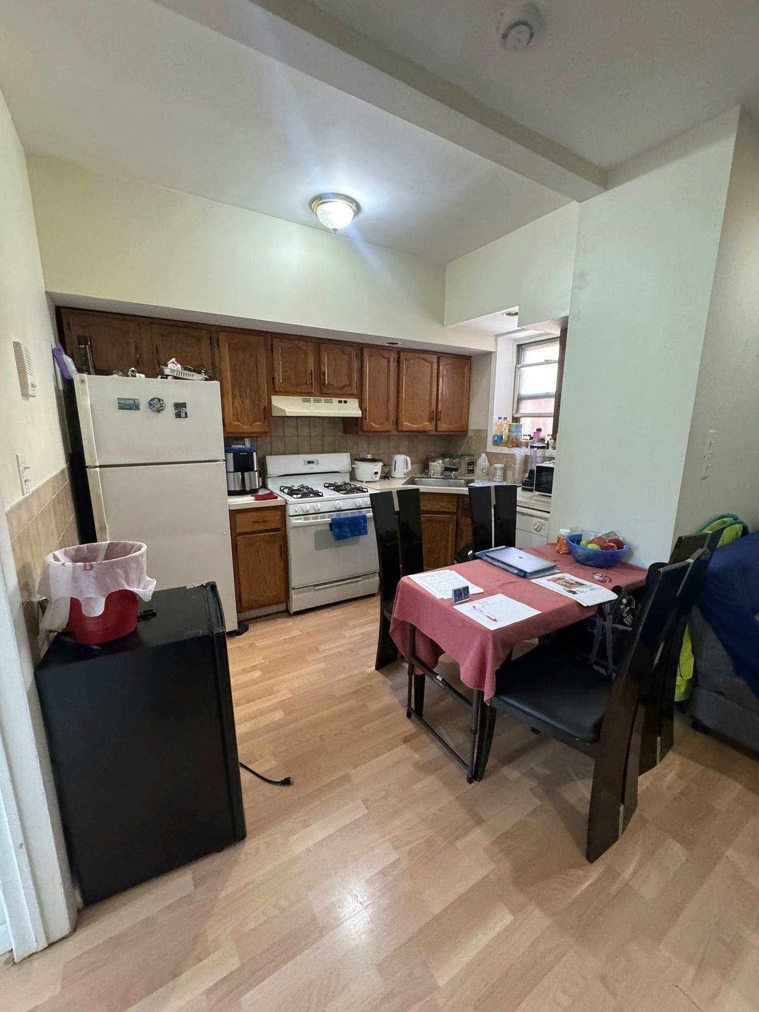 214 48th Street, Union City, Union City, NJ 07087 - Property photo 4 of 10