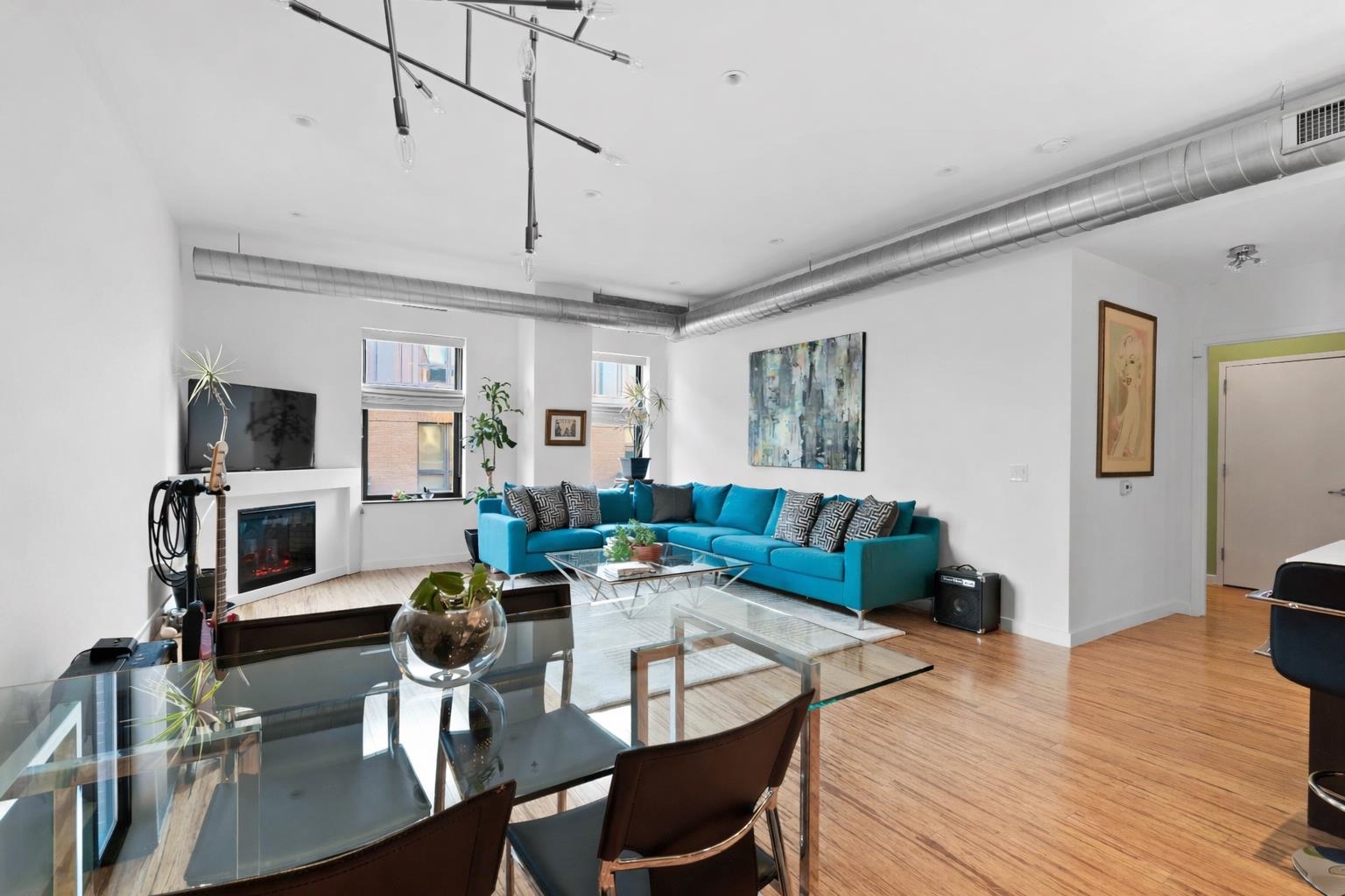 232 PAVONIA Avenue, Jersey City, JC Downtown, NJ 07302 - Property photo 5 of 18