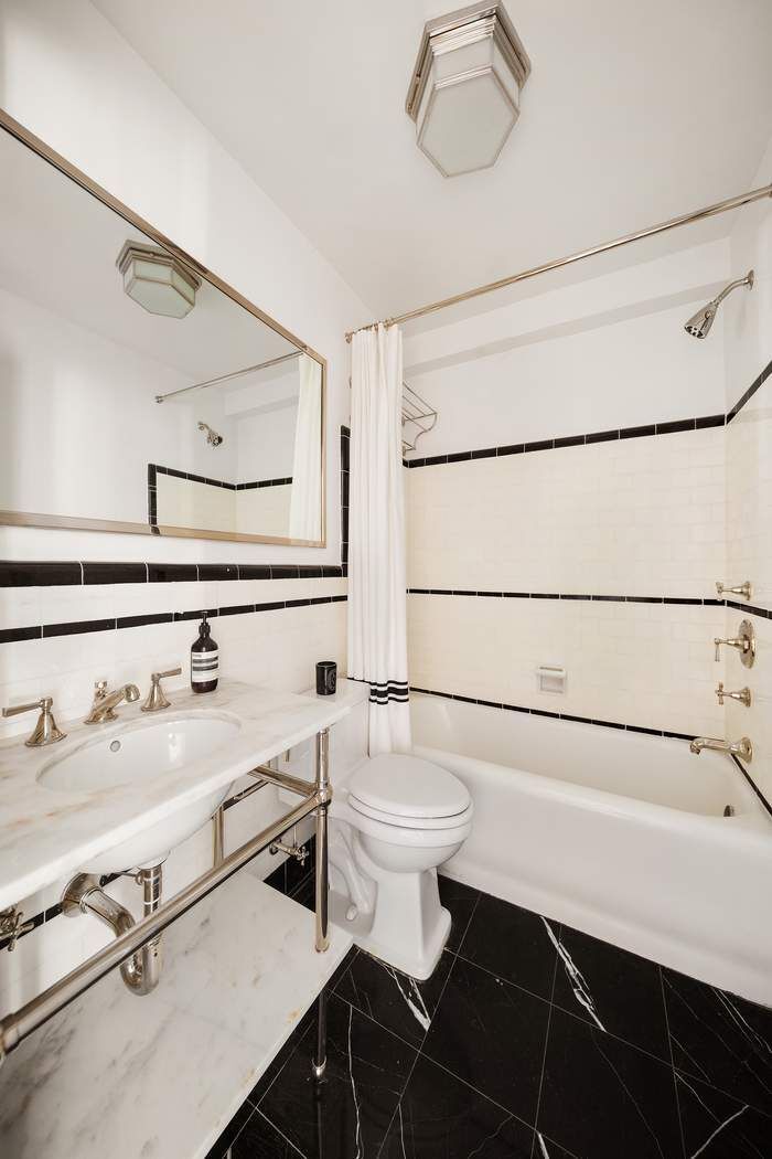 320 Central Park #5H, Upper West Side, Manhattan, NY 10025 - Property photo 4 of 24