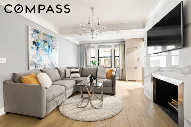 220 East 73rd Street #1A, New York, NY 10021